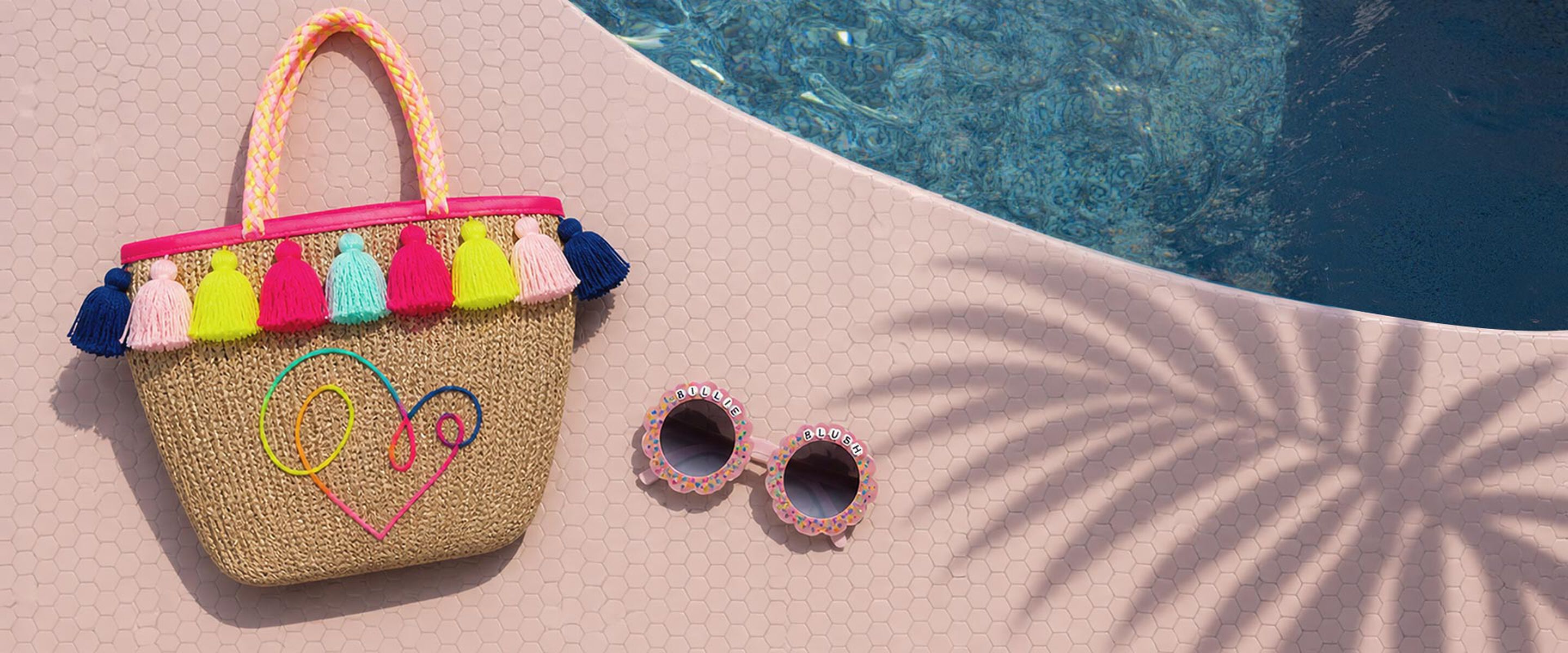 Les v&ecirc;tements et accessoires premium pour enfants, ado filles et b&eacute;b&eacute; filles Billieblush