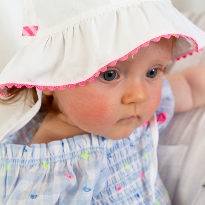 CHAPEAU AVEC FANTAISIE BILLIEBLUSH 
                        FILLE